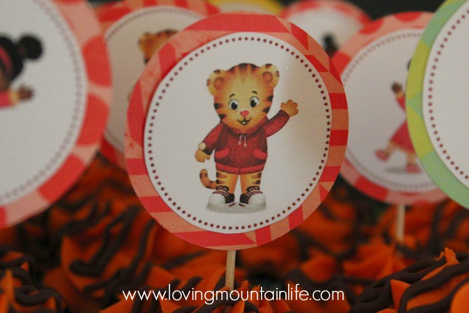 Daniel Tiger Cupcake Topper from Loving Mountain Life